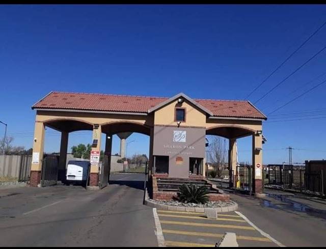 240M² VACANT LAND FOR SALE IN SHARON PARK